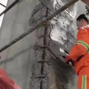 茂南梁板柱楼梯空洞蜂窝剥落露筋等表面破损修补用高强聚合物修补砂浆